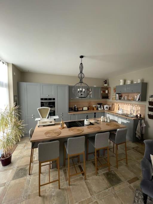 Le Pigeonnier / Gite De Charme 1 A 4 Pers 80 M² ก็องเบร ภายนอก รูปภาพ