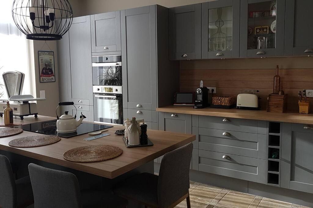 Le Pigeonnier / Gite De Charme 1 A 4 Pers 80 M² ก็องเบร ภายนอก รูปภาพ